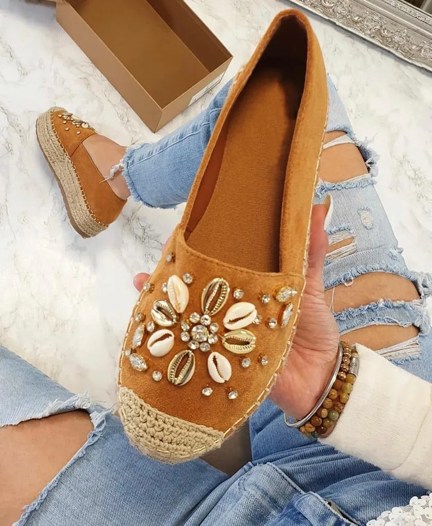Espadrillas camel estive con conchiglie