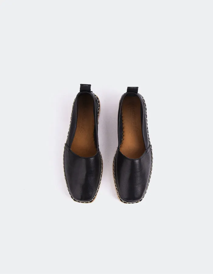 Medusa Black Leather