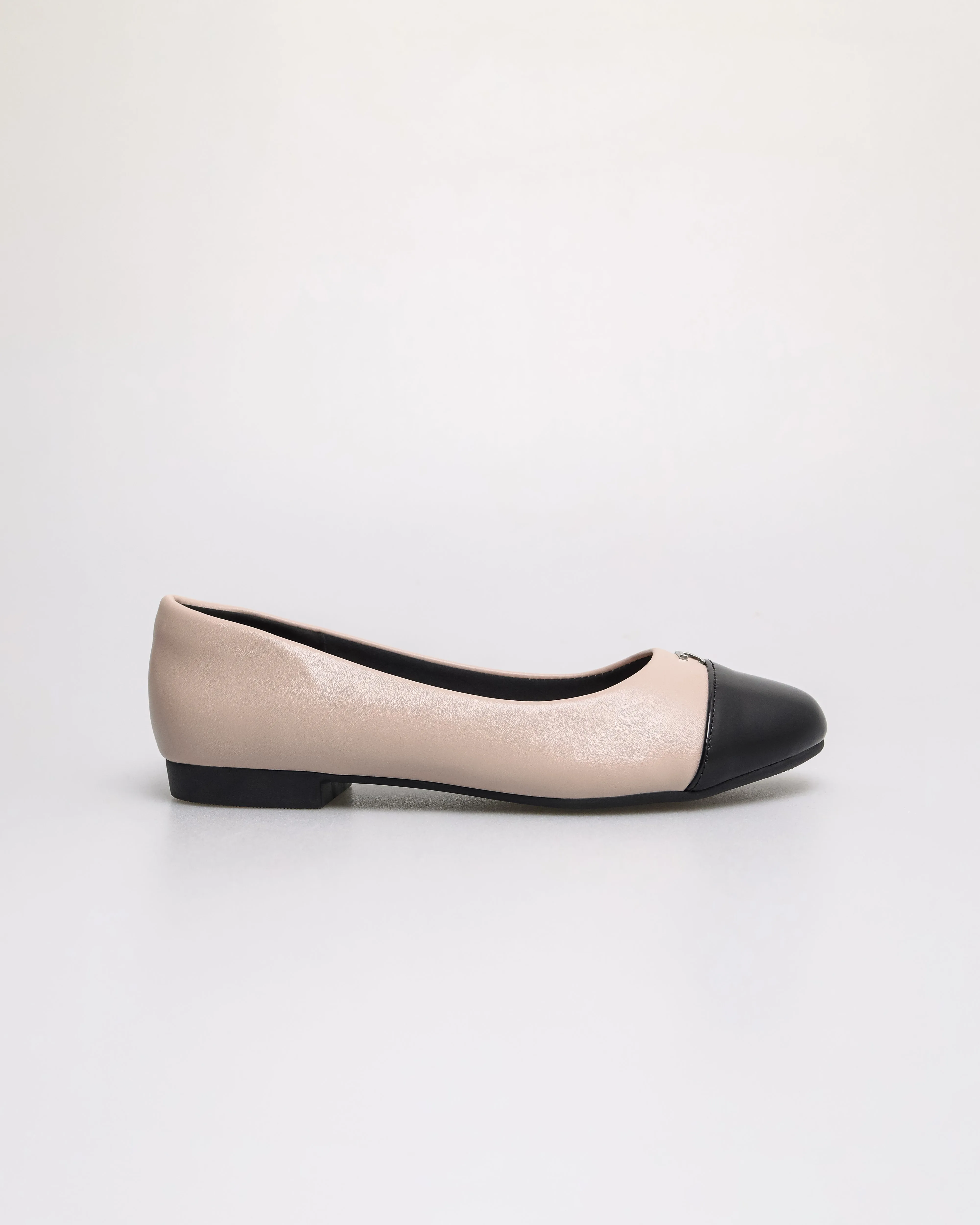 Tomaz NN575 Ladies Mini T-Charm Flats