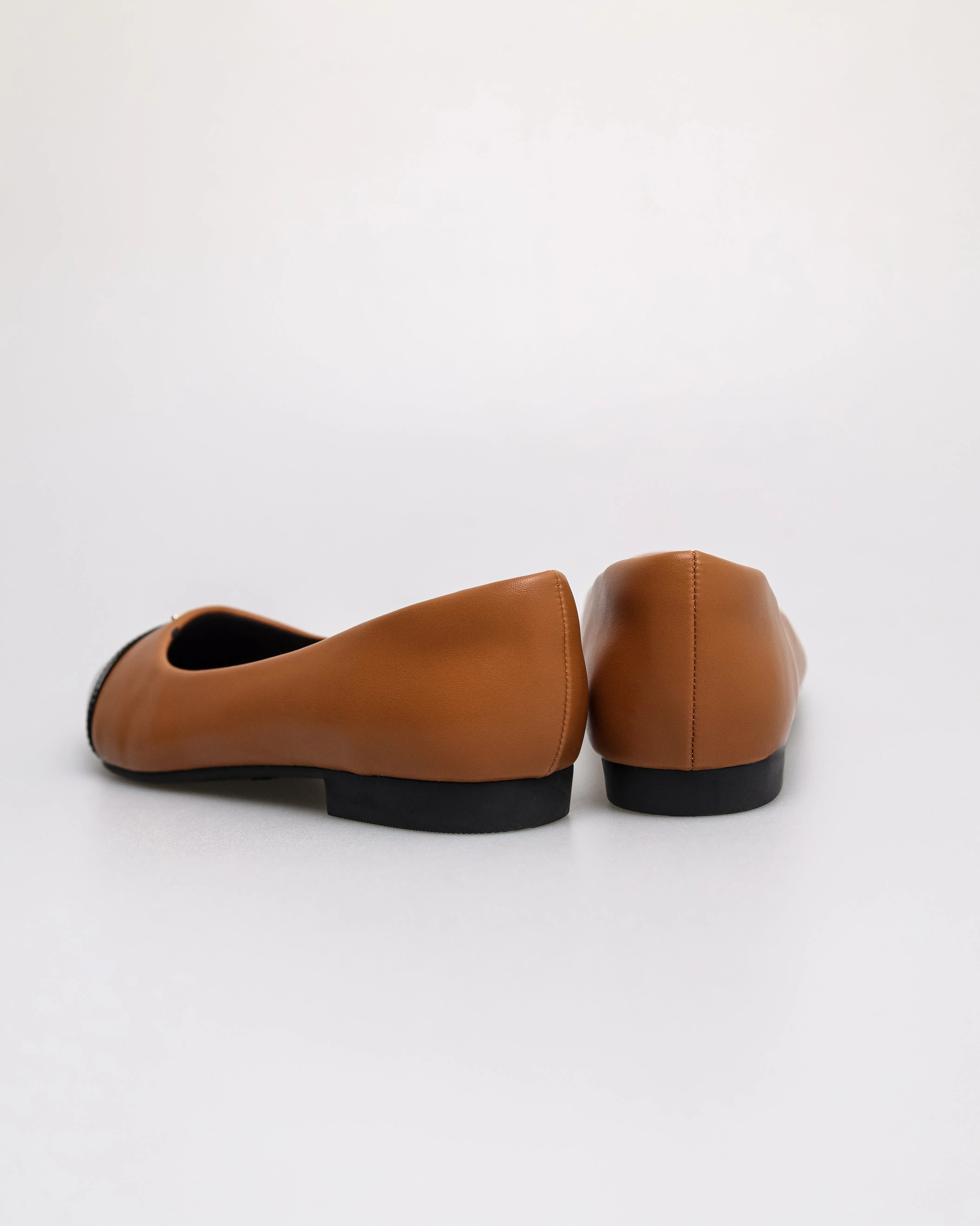 Tomaz NN575 Ladies Mini T-Charm Flats
