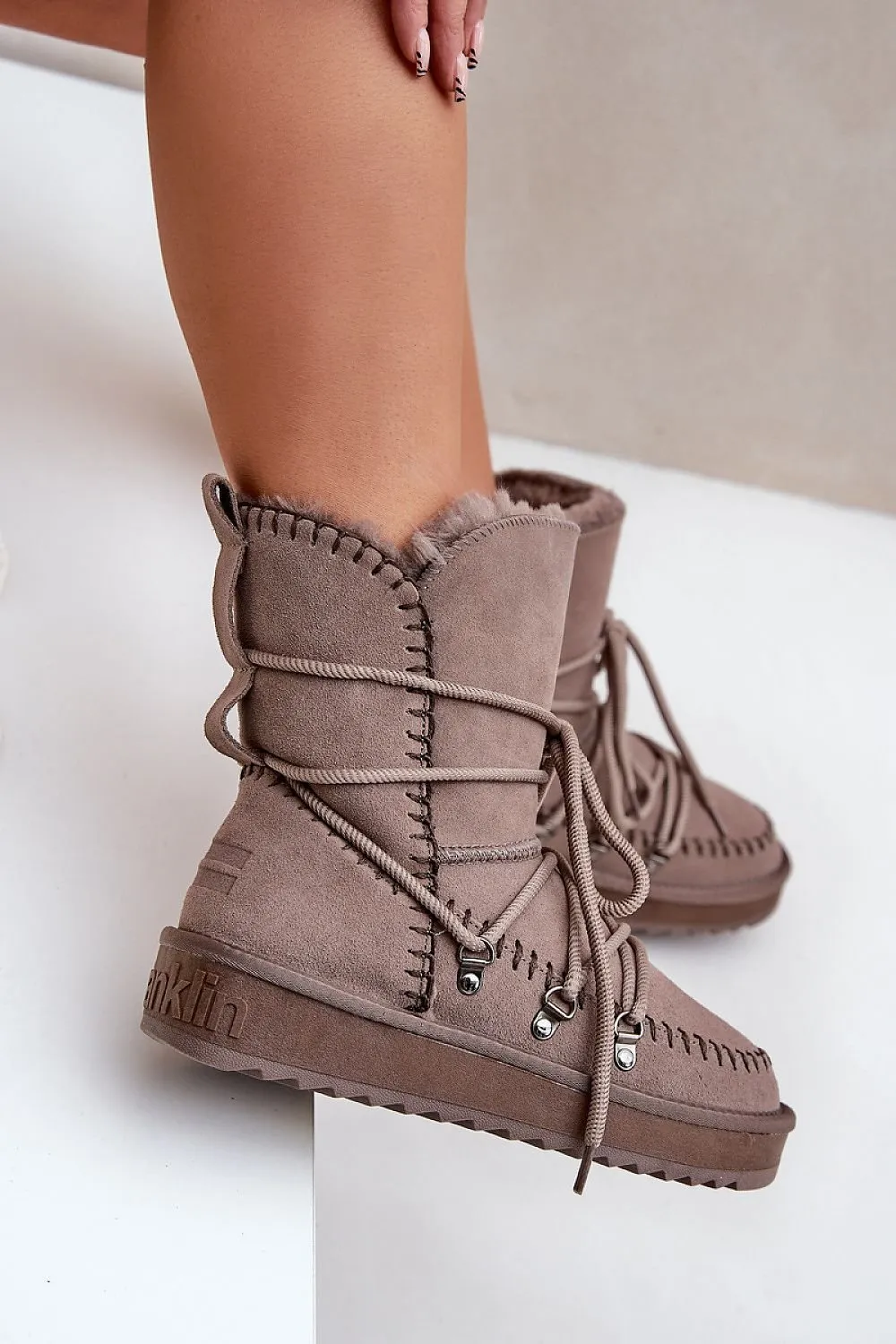 Women's natural suede stylish stitching snow boots